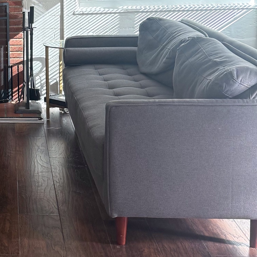 Local Pick Up ponly Sofa love seat 2 to 3 people great condition
